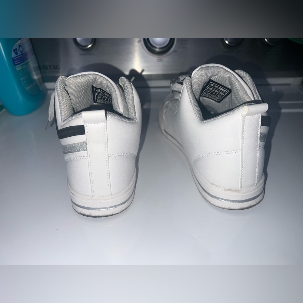 White high top tennis shoes - Picture 3 of 4